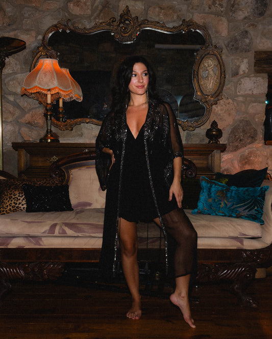 Parisa Robe